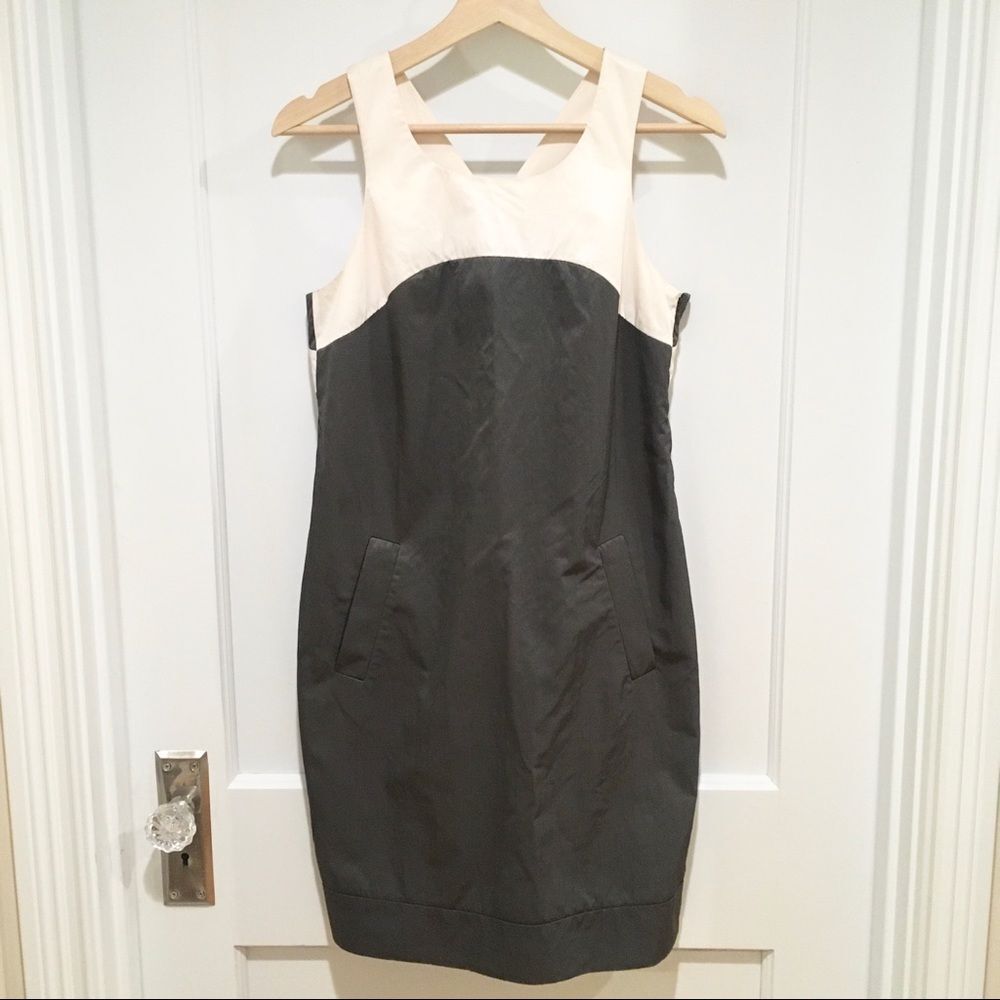 ⭐️ Club Monaco Color Block Shift Dress Gray 4